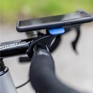 Quad Lock Phone Mount Out Front Bike NWT